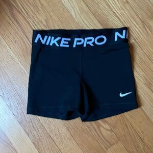 Nike Pros Short EUC